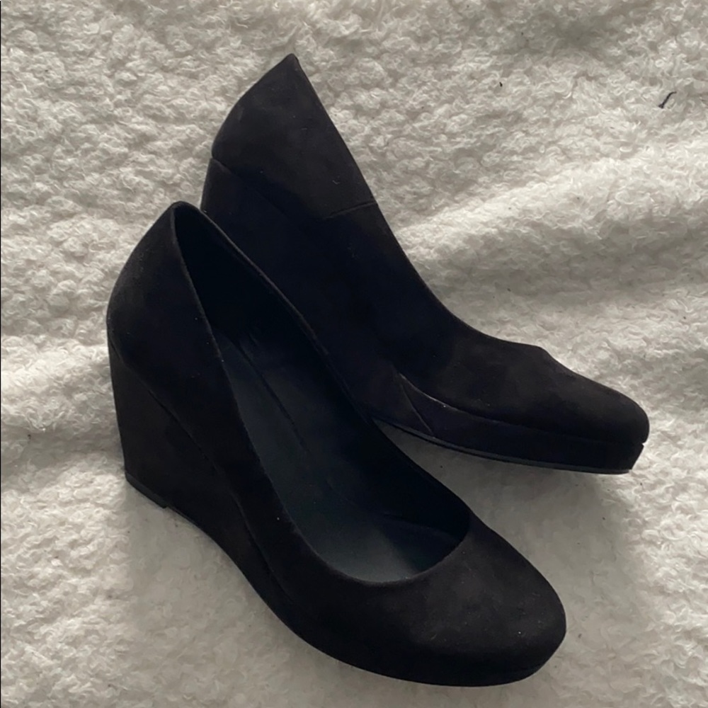 Black Wedges - Picture 3 of 4